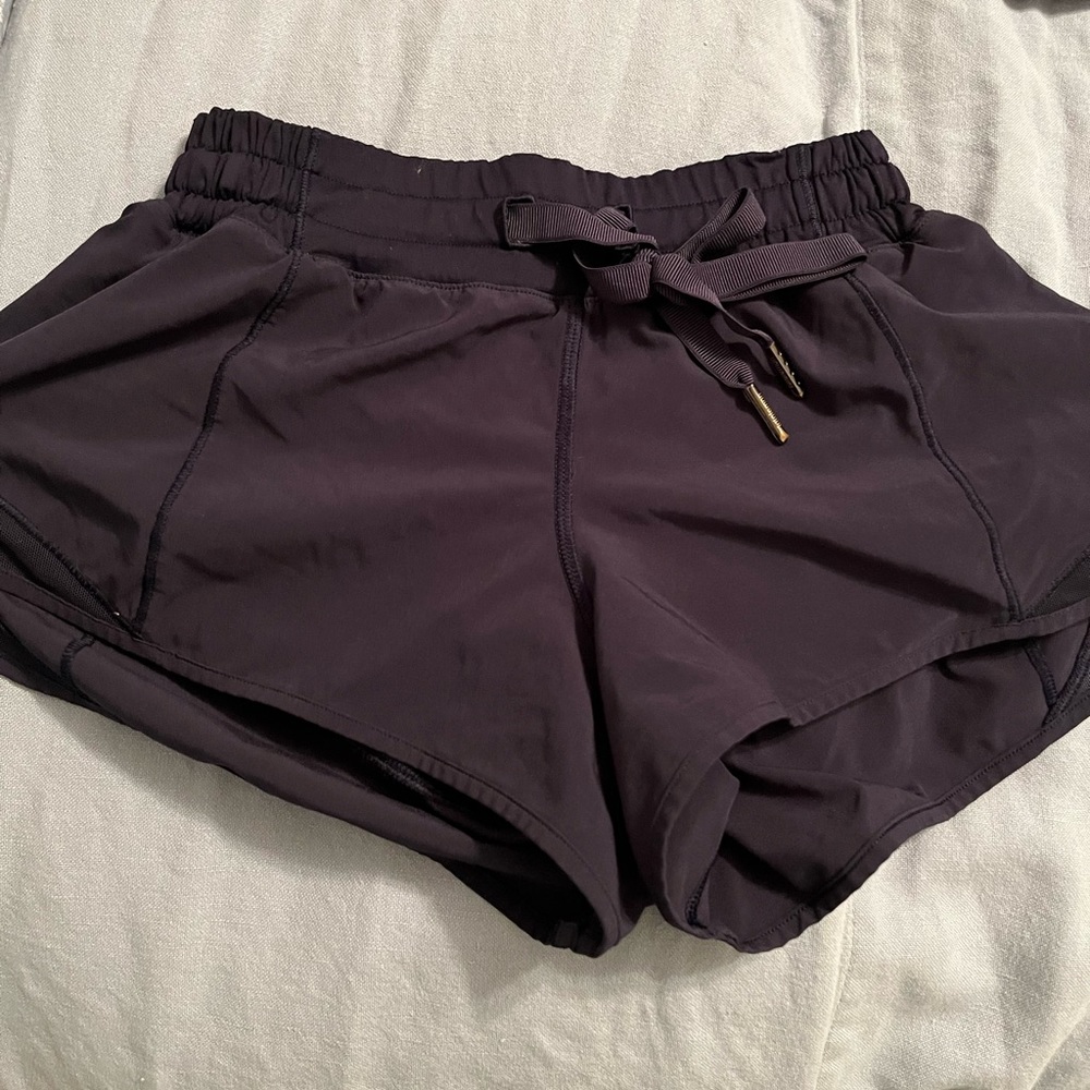 Lululemon navy hotty hot shorts size 4. WITH drawstring - one of my fav styles.